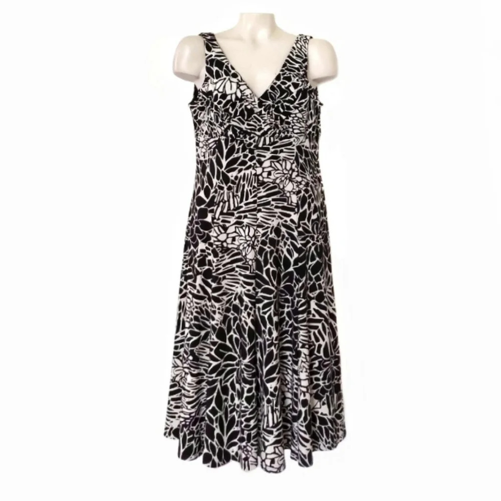 EVAN Picone Halter Style Fit And Flare